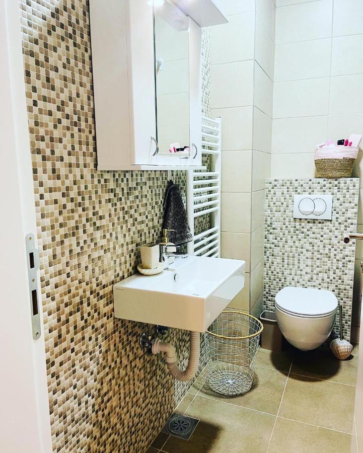 Apartamento Stan Na Dan "Apartman Purple" Banja Luka Exterior foto